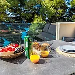Tina-1 By Interhome * Τρογκίρ