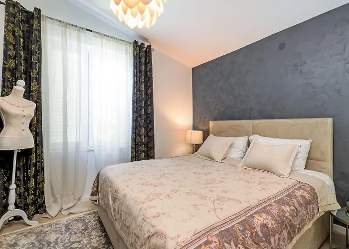 Tina-1 By Interhome Apartman